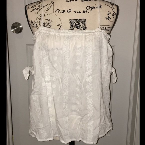 White Ruffle Tee - Picture 2 of 5